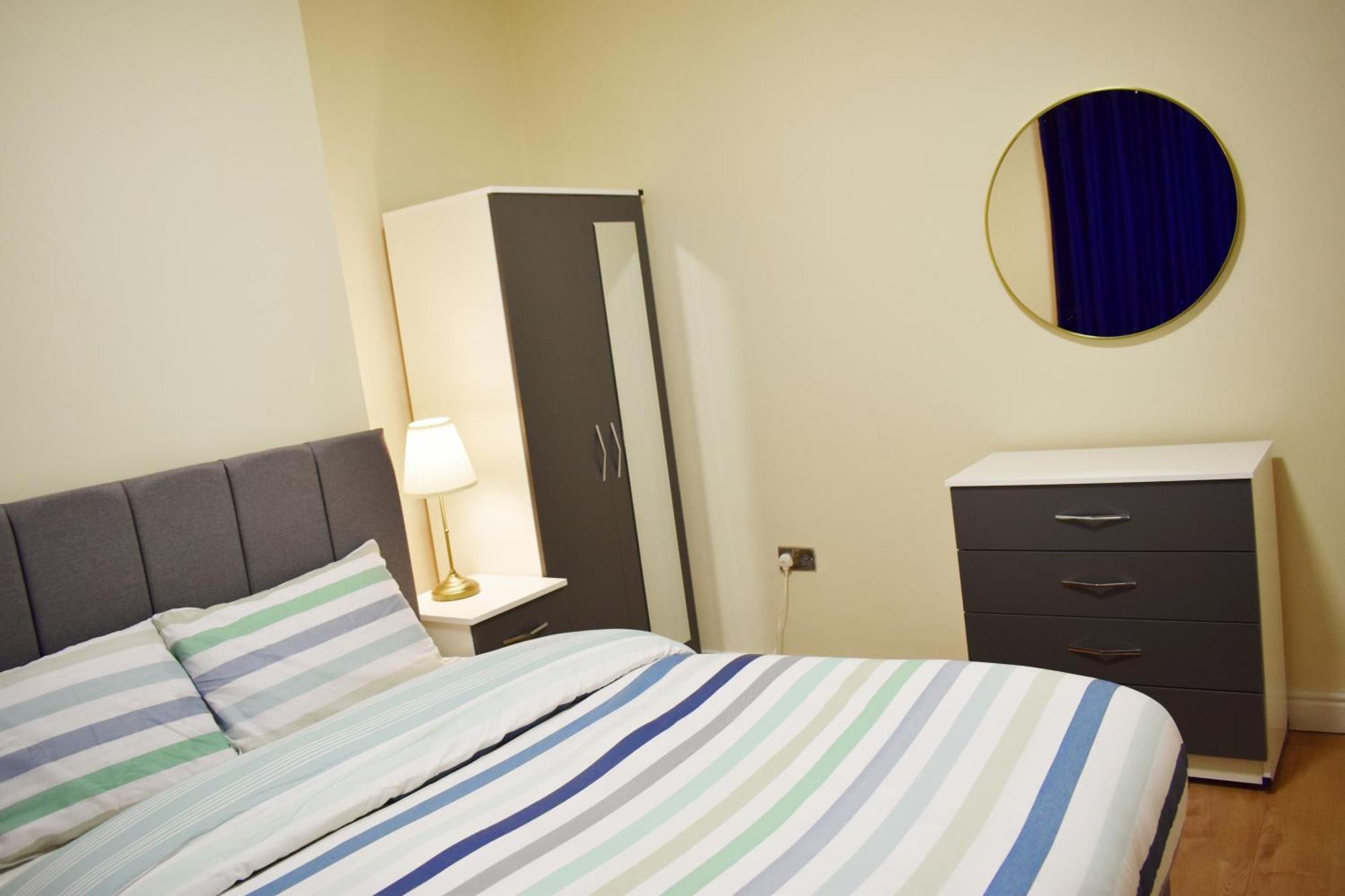 Birmingham City Centre Bedroom, Parking, Wifi, Kitchen, Living Room Esterno foto